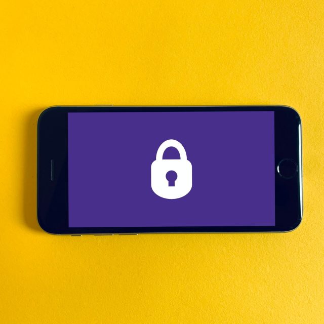 Lockphone